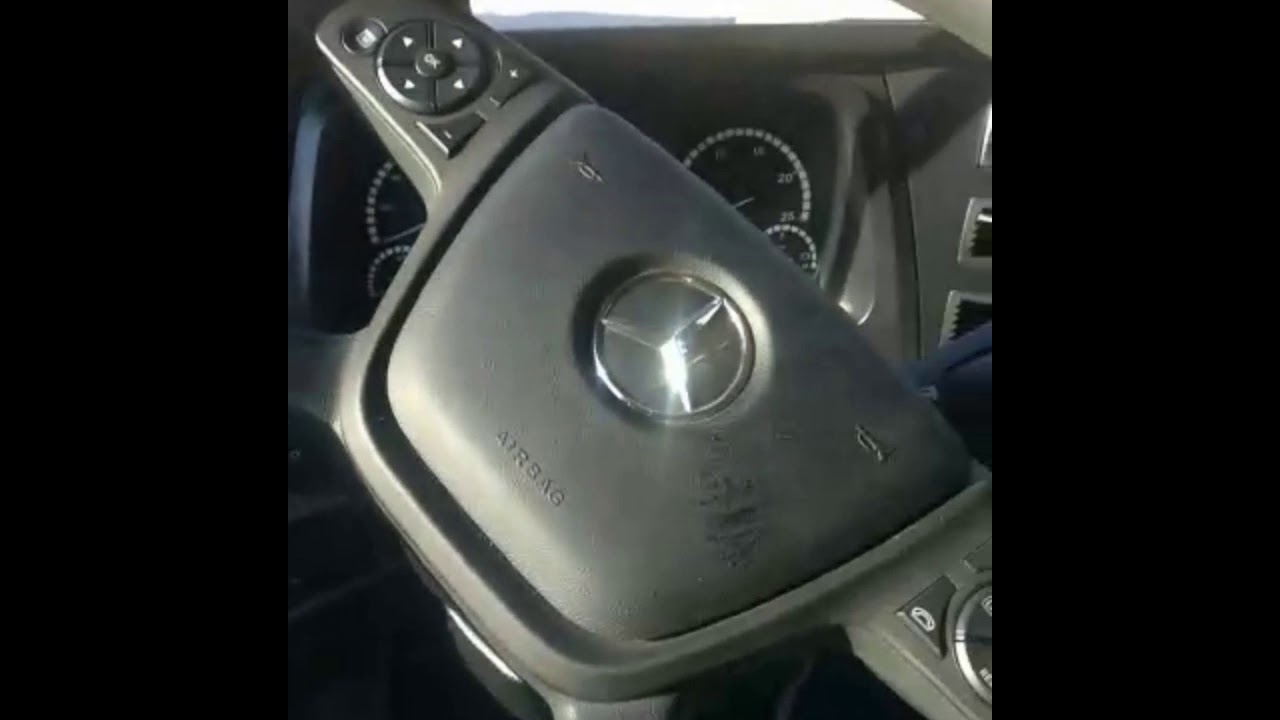 Al-Juffali New Mercedes-Benz truck 2020 Full view