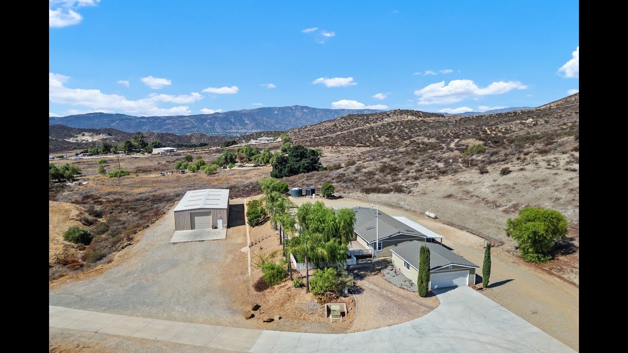 23742 Bundy Canyon Road Wildomar, CA |