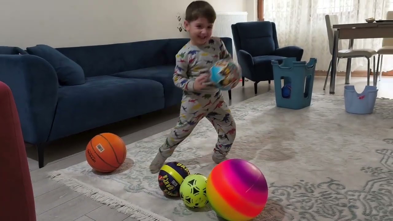 Toplarımla oynuyorum 🙃