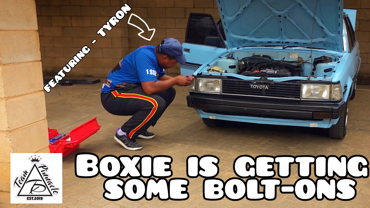 TOYOTA COROLLA KE70 Gets an E30 Spoiler and Cressida front lip + LED Light Upgrade