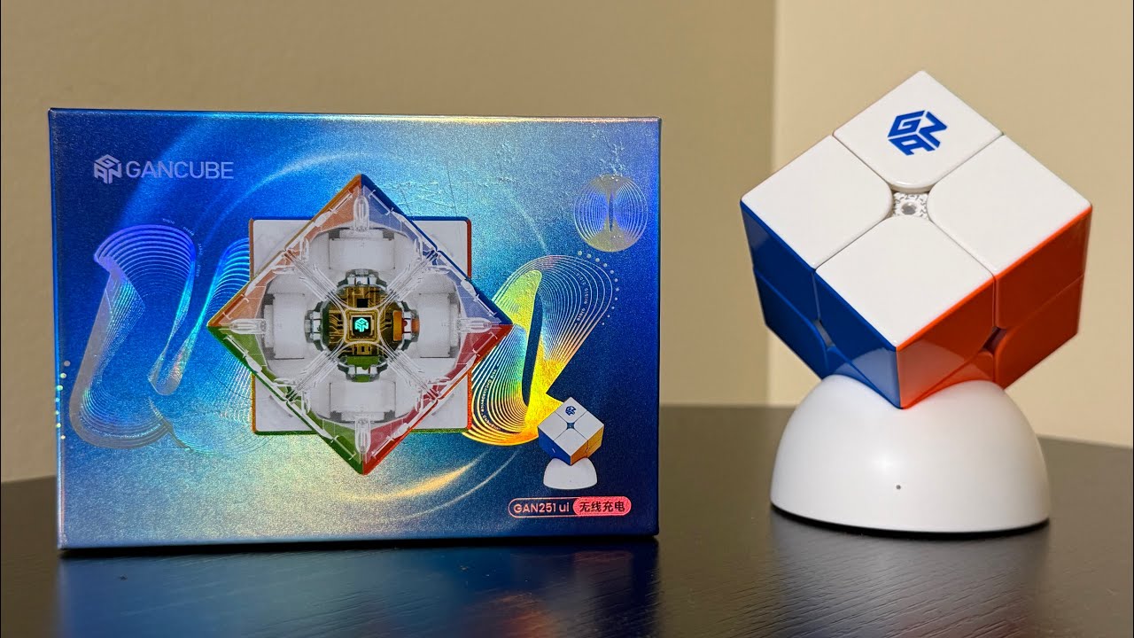 Gan 251 ui Review // INSANE 2x2 SMART CUBE