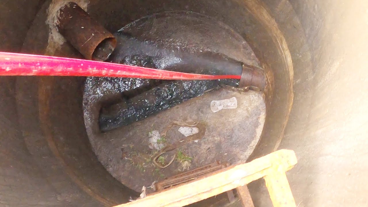 Drain Cleaning Video - Flushing out Dirt/Concrete Slurry - Drain Pros Ep. 64