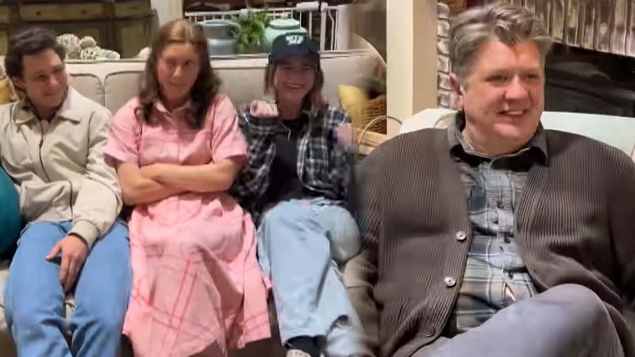 Young Sheldon REUNION! Cast Crashes Georgie & Mandy Set
