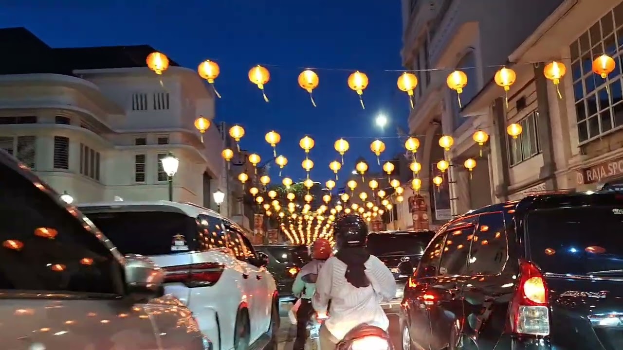 Tahun Kuda,Lampion meriahkan Imlek 2026 dikota Medan