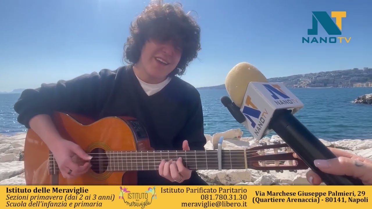 Napoli-La voce e la chitarra di un ragazzo partenopeo di cui sentiremo parlare”MiroDiMare”