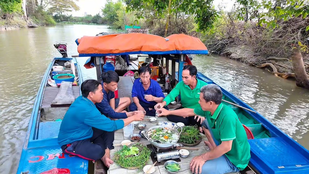 Thèm Món Cá Rô Đồng Nấu Bánh Canh, Cá Lóc Nướng Cặp Rau Đắng Đất Nhậu Hết Sảy Của Mưu Sinh Miền Quê 