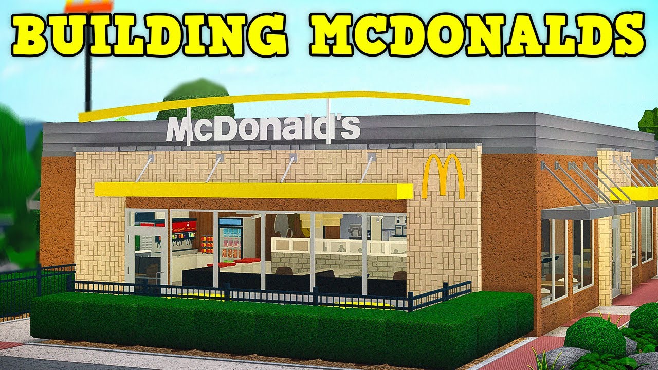 Строим настоящий McDONALDS в Блоксбурге!