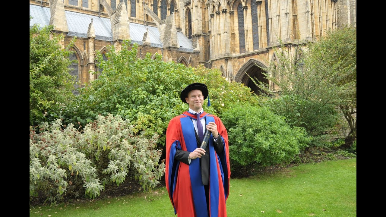 Robert Webb Full Graduation Speech | University of Lincoln