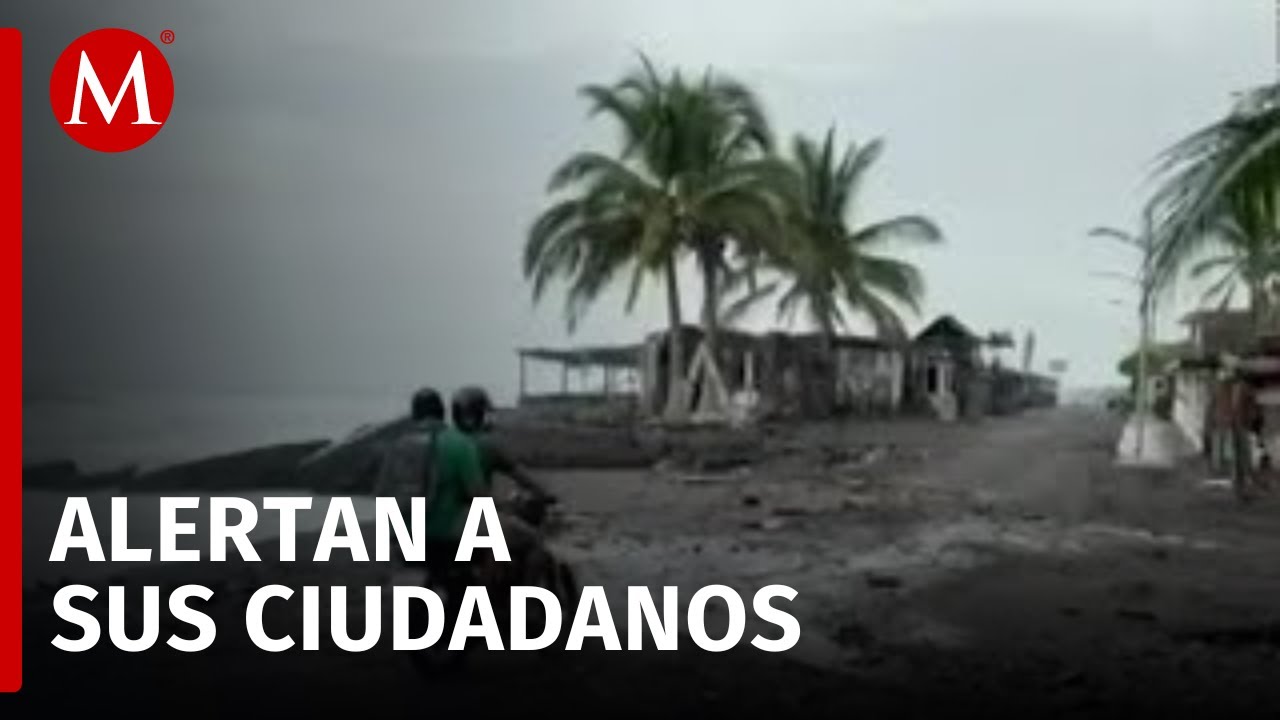 Autoridades de Colima declaran alerta naranja tras la llegada del huracán 'John'
