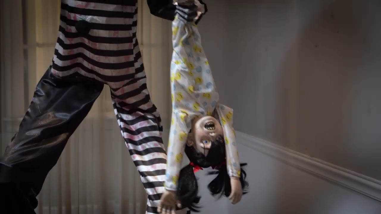 6634K Towering Sweet Dreams Clown