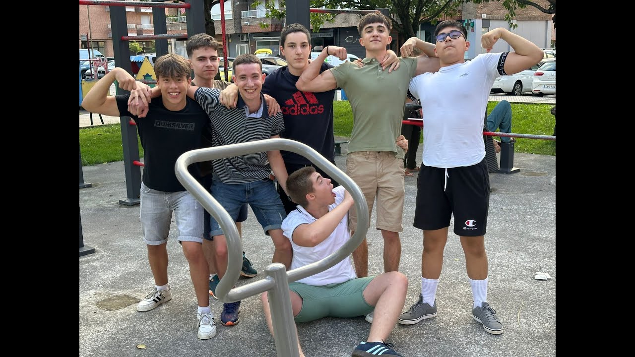Me encuentro gymbros en un parque de calistenia