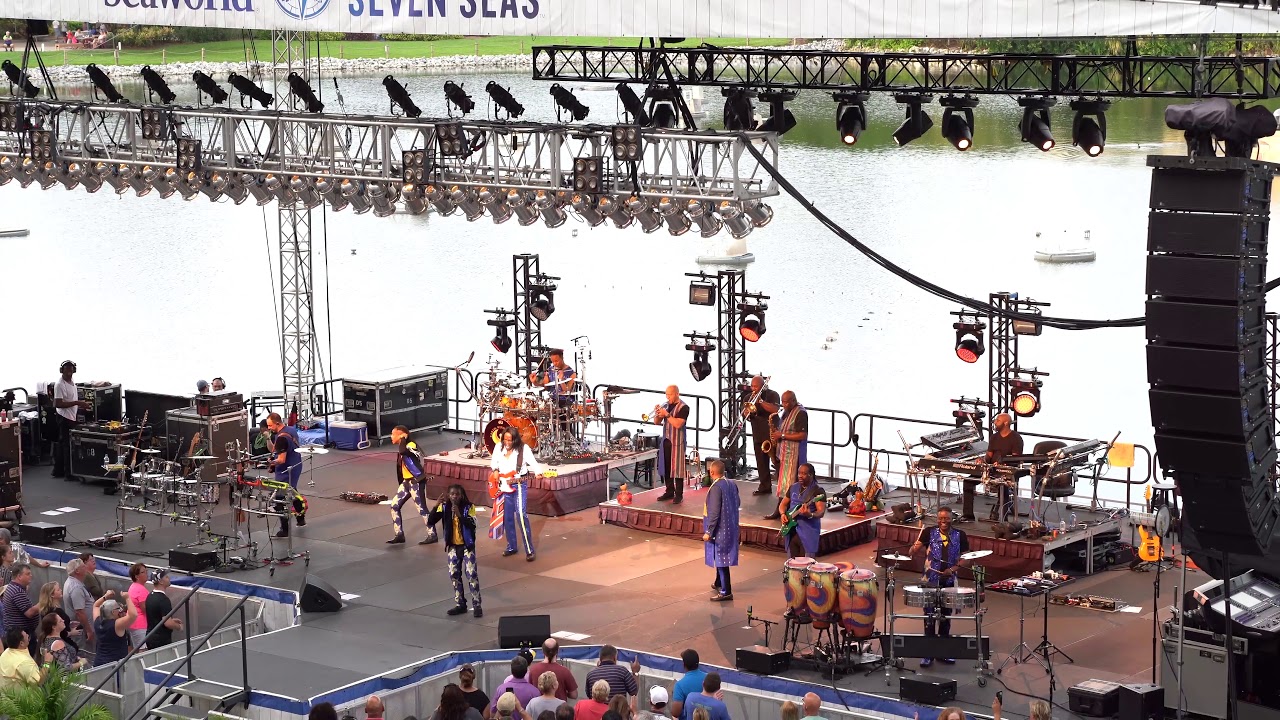 4K Earth Wind & Fire Let's Groove Live in Concert at Sea World Orlando May 5th 2019