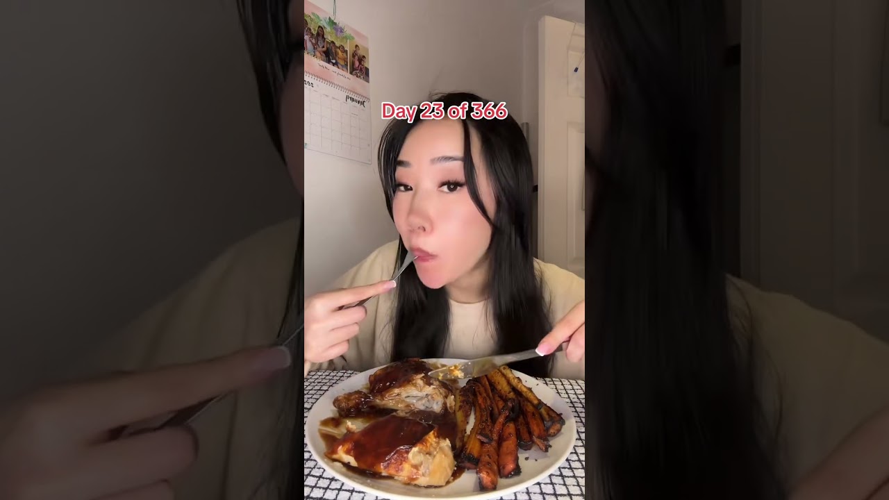 Dinner time! I keep forgetting to say carrots 😅 #eatwithgg #ggflavour #mukbang #foodtok #eatwithme #