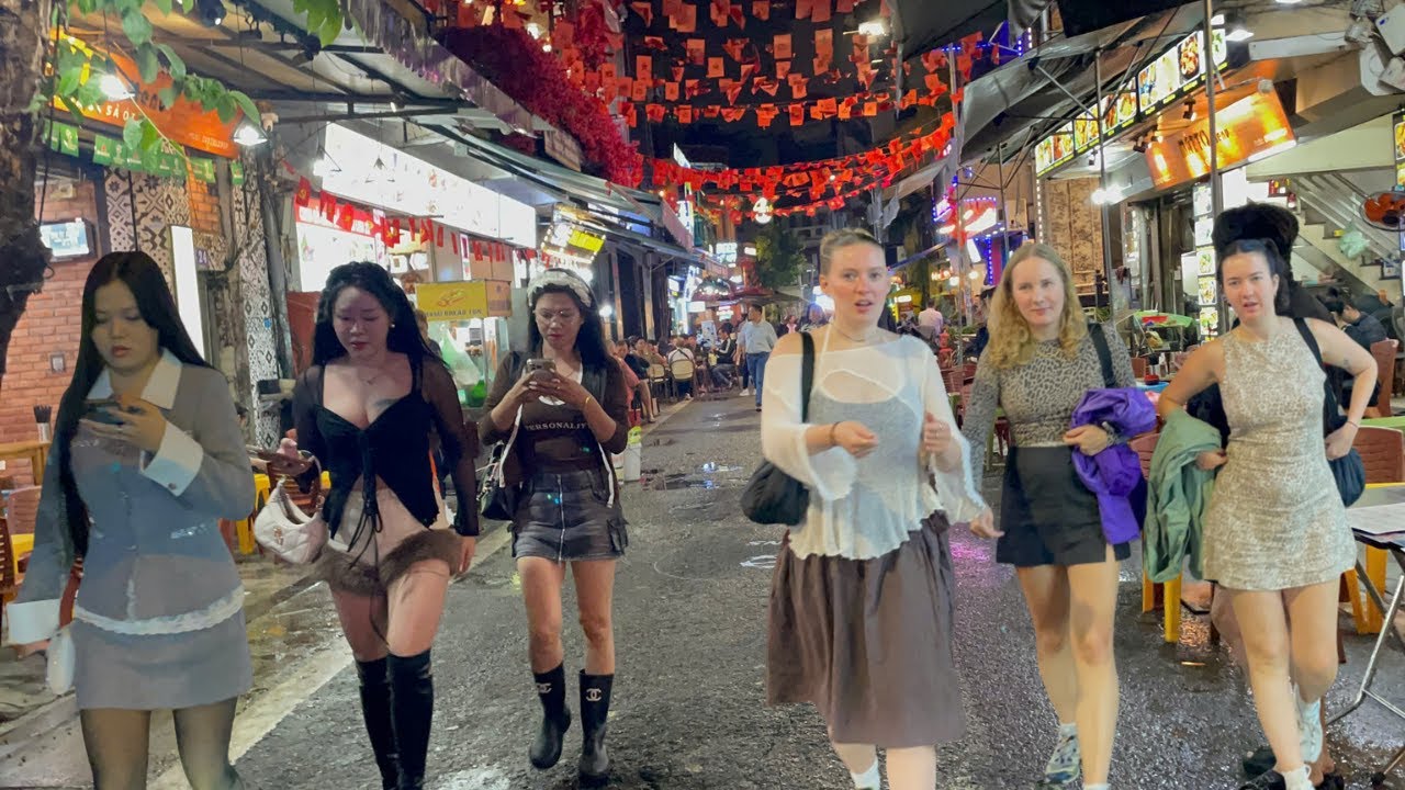 Nightlife in Vietnam | Explore Hanoi Beer Street Scene after dark