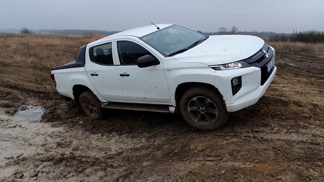 2020 Mitsubishi L200: off-road