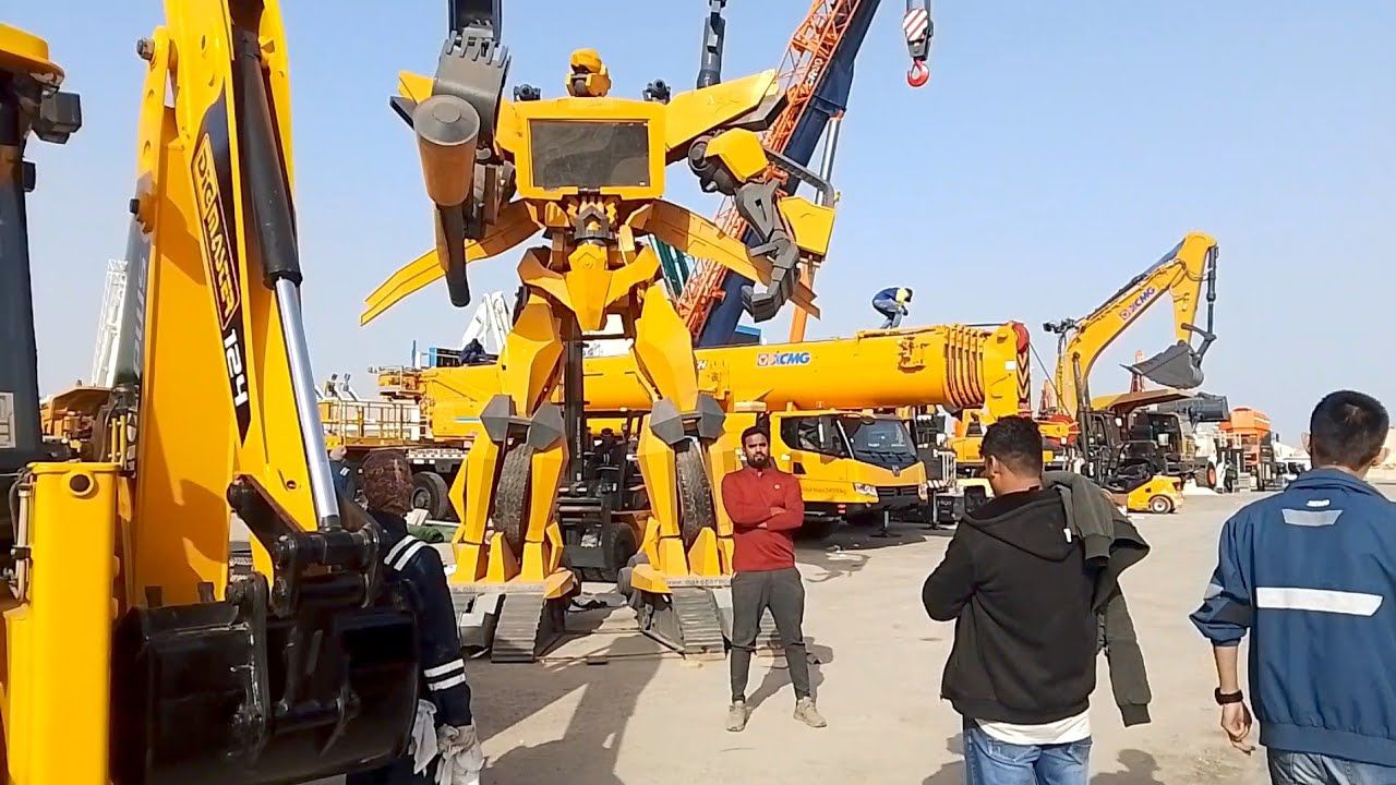 Dammam Expo mobile crane jcb shovel bob cut other heavy machines in dammam saudi arabia city subnews