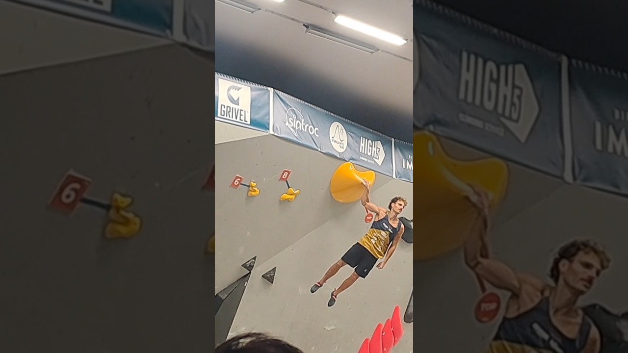 Yannick Flohe's crazy flash on M4 at the Rock Master's KO Boulder Final🤯