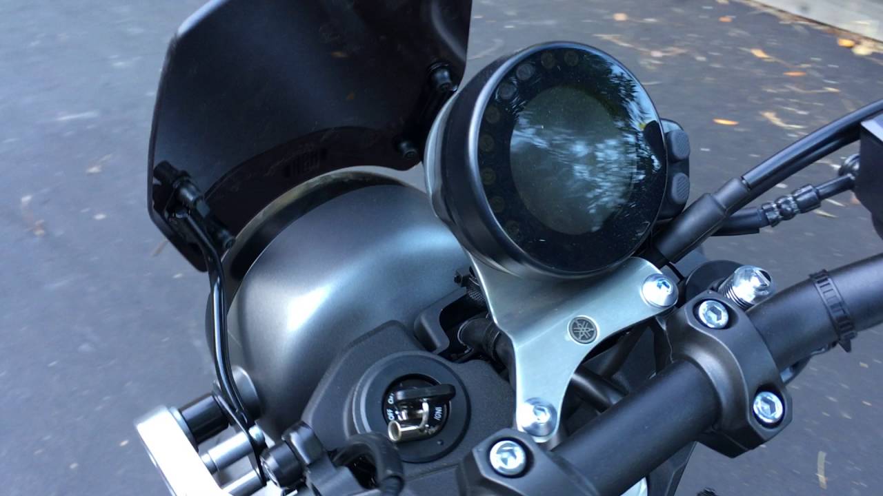 XSR900 front suspension adjustment