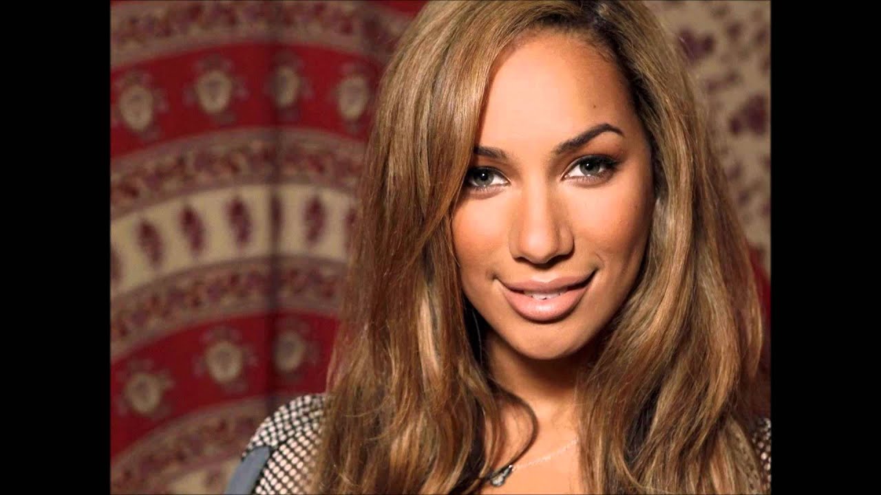 Leona Lewis - Bleeding Love. Live Lounge