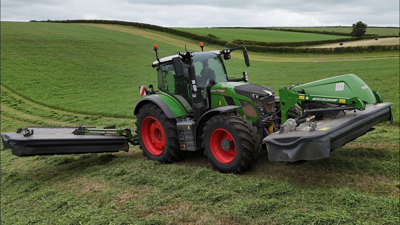 AMAZING FENDT TRACTORS AND MACHINERY ON THE SILAGE (DRONE)