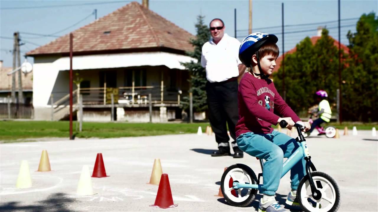 KRESZ Nap a Ráckevei Árpád Fejedelem Általános Iskolában
