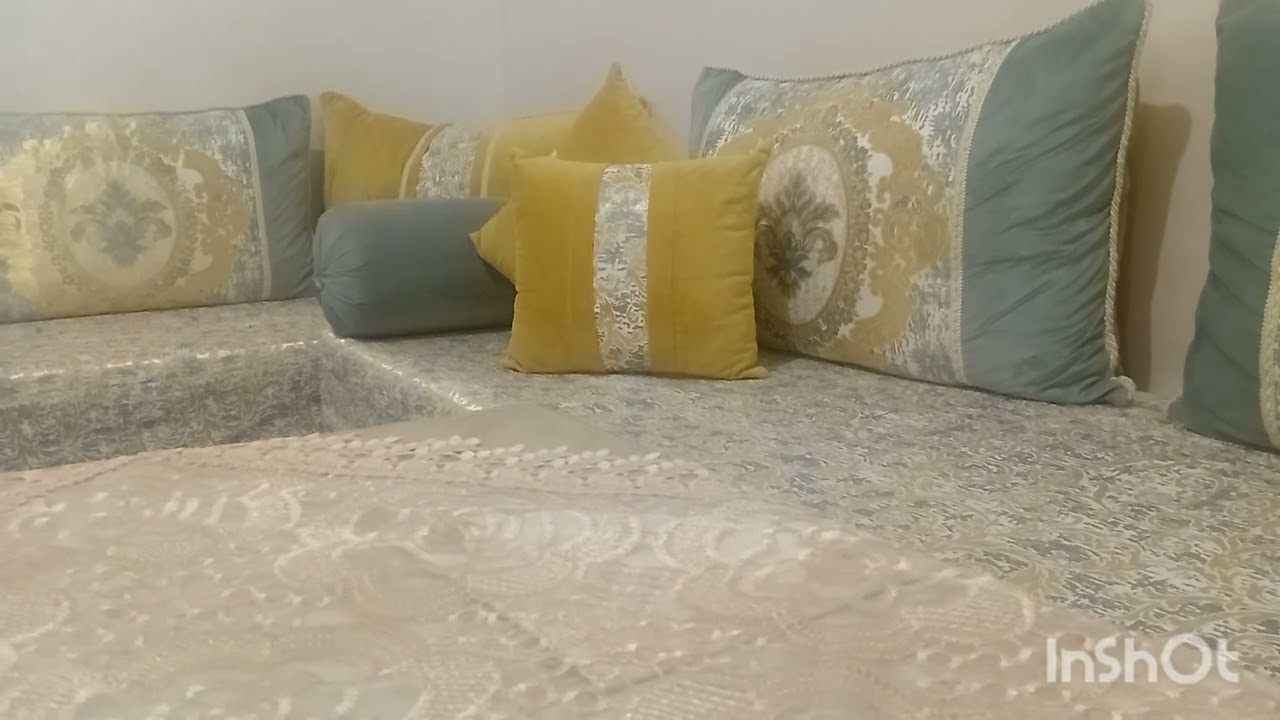 تحياتي ليكم جميعا 👍جيتكم بفيديو قراءة سورة الحاقة وسورة الملك👍👍