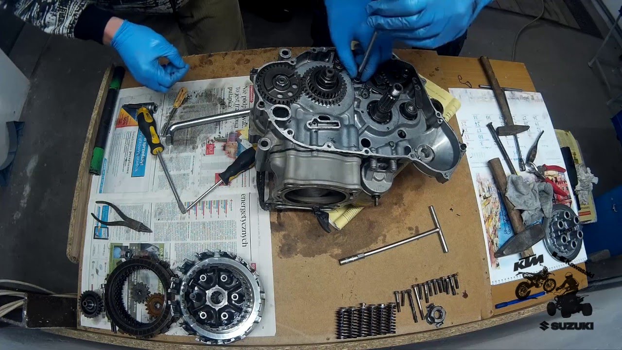 Suzuki LTR 450 - Engine rebuild |  Disassembly [Part 1/2]
