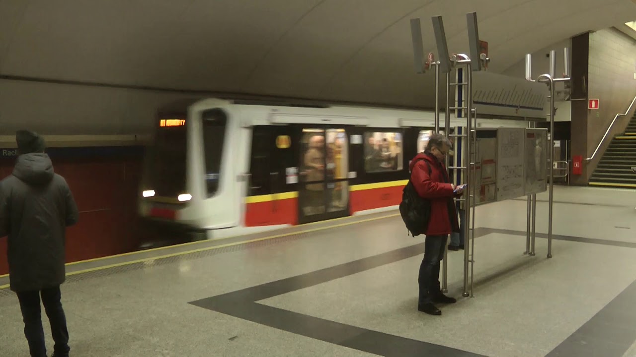 Metro Warszawa linia M1 Stacja Racławicka