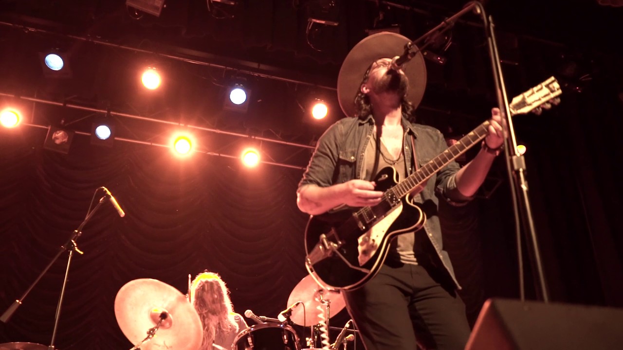 Radio Birds - Gamble On The Horses (LIVE)