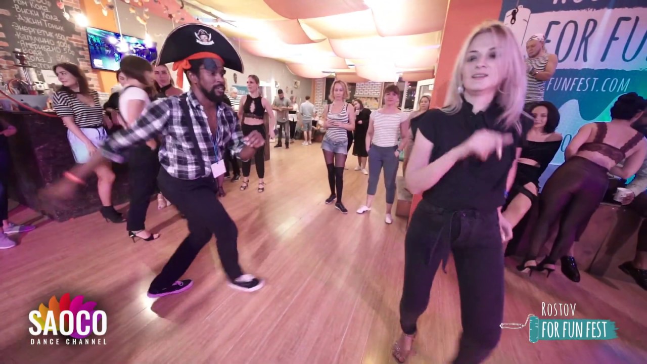 Mambo Brown and Ekaterina Dvoryaninova Salsa Dancing at Rostov For Fun Fest (Russia), Fri 01.11.2019