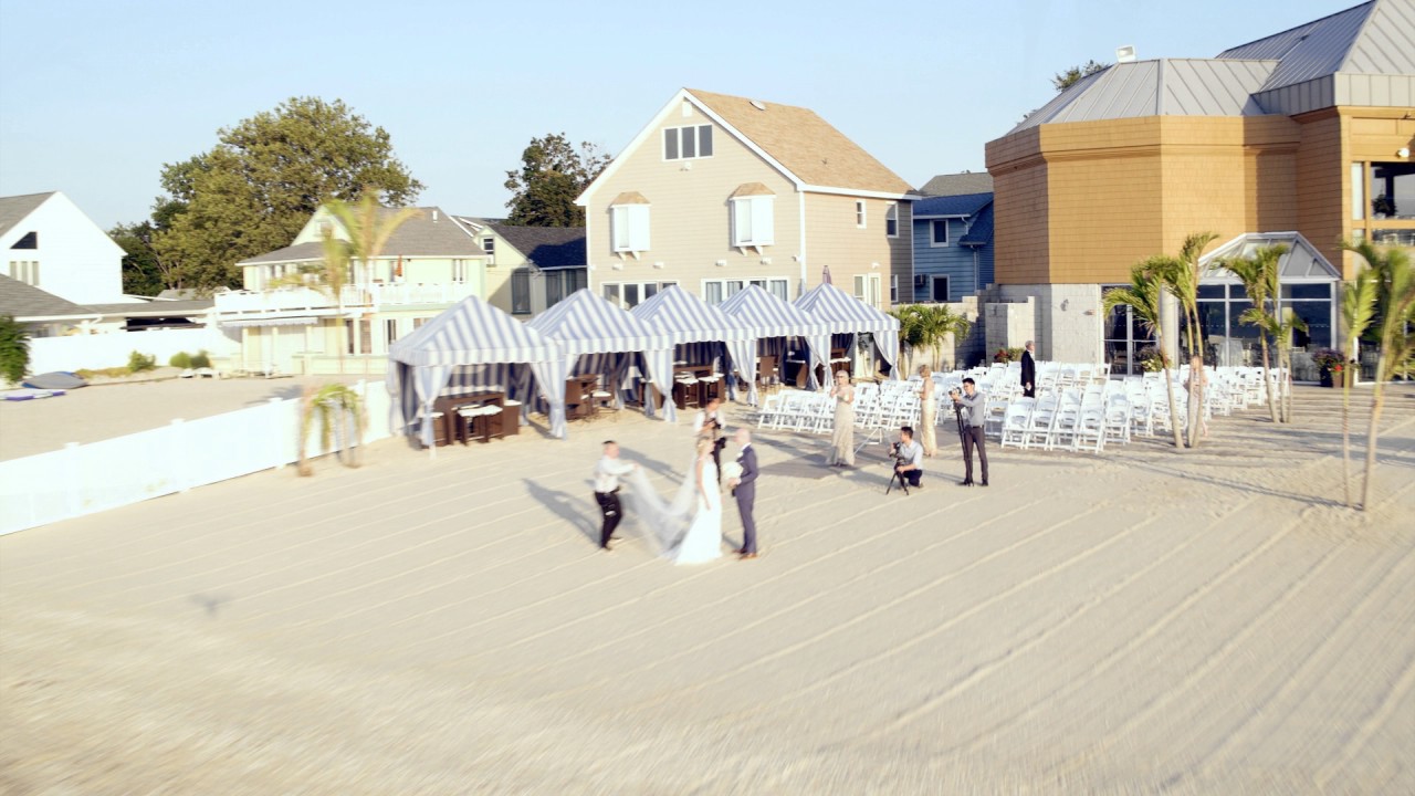 The Crescent Beach Club - All Season Beachfront Venue, Wayville, New York