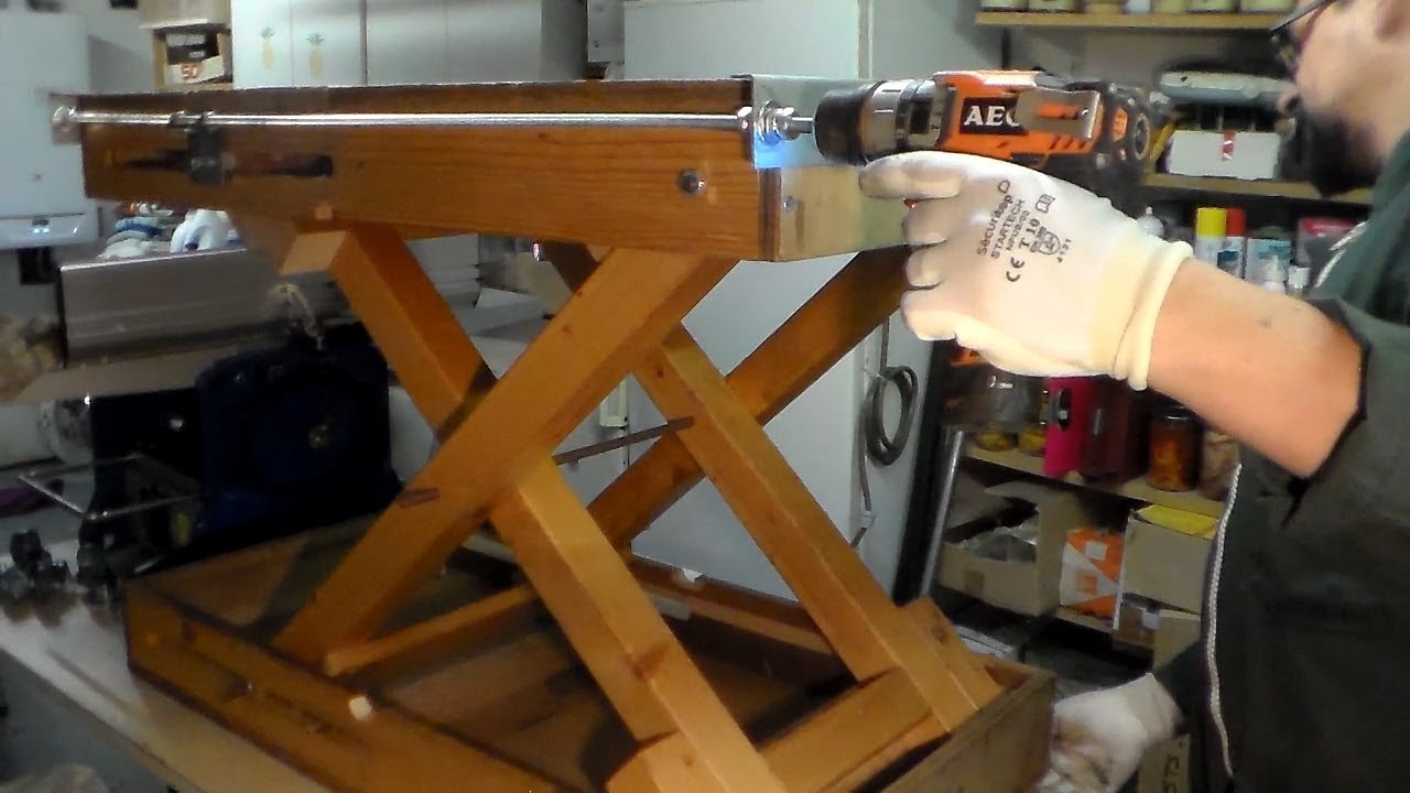 [Bricolage]#1 Système de montée/déscente pour ma raboteuse à bois [fr]