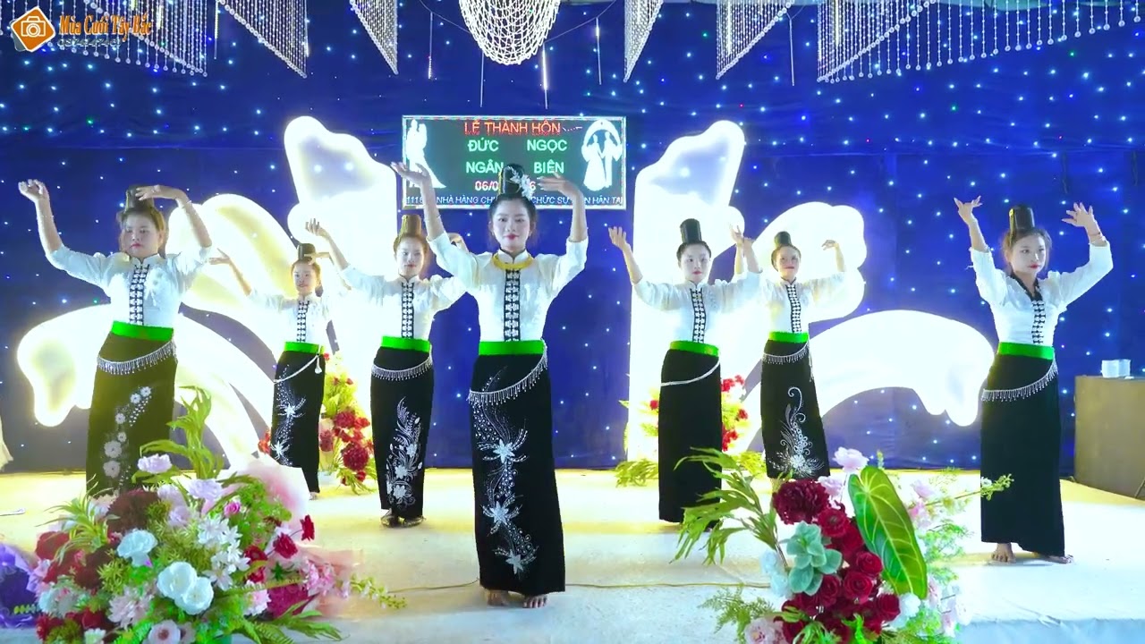 VŨ ĐIỆU CỰC ĐẸP ĐẾN TỪ CÔ DÂU VÀ NHÓM MÚA. MÚA MỪNG LTH ĐỨC  NGÂN VÀ NGỌC BIÊN