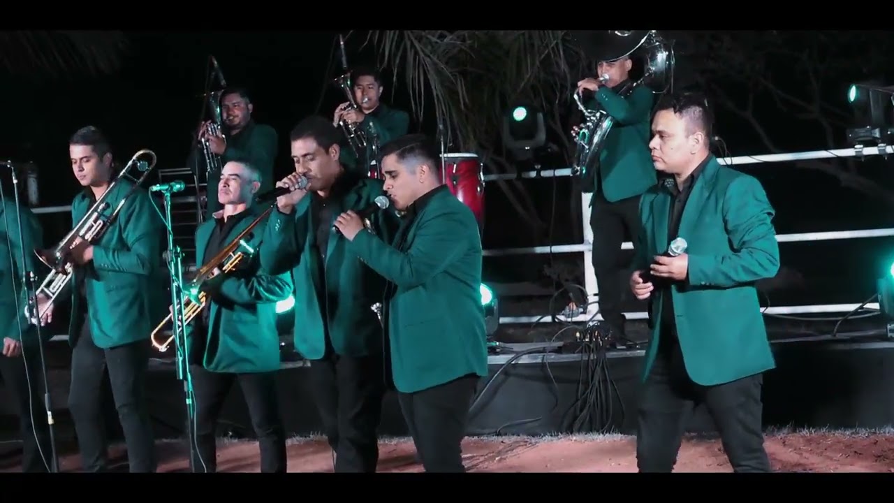 MAR DE VINO - BANDA SANTA ROSAL&Iacute;A (EN VIVO) 2022