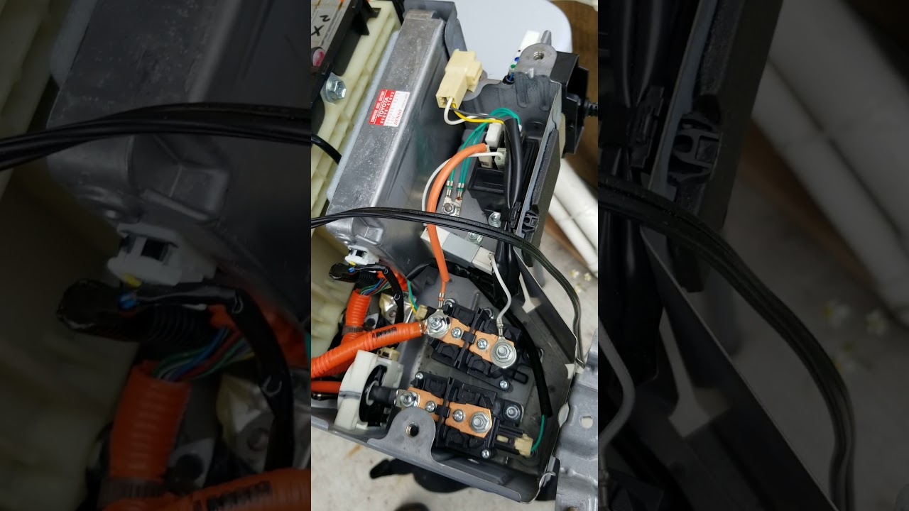 Prius battery disconnect plug sizing