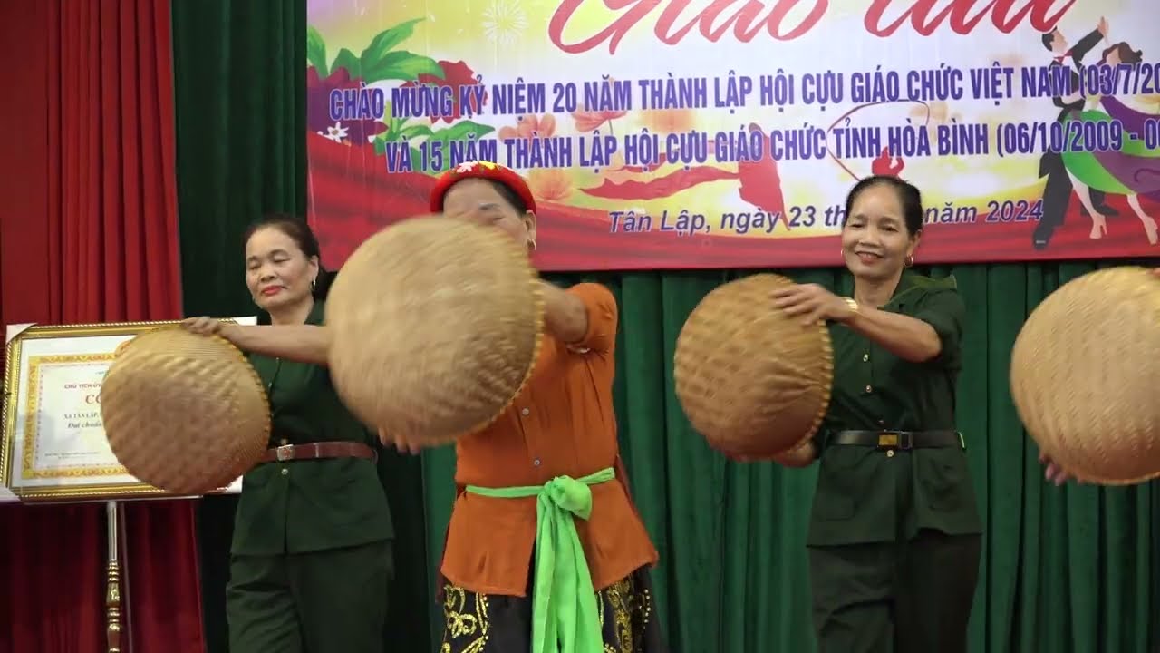 MÚA: BÀI CA NĂM TẤN | VĂN NGHỆ HỘI CỰU GIÁO CHỨC VÙNG CỘNG HÒA KỶ NIÊM 20 NĂM NGÀY THÀNH LẬP.