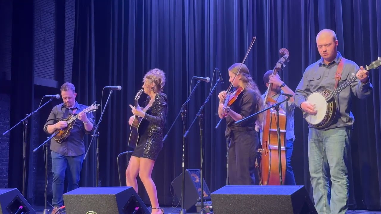 Telluride (Live) – Caroline Owens & New Company | Sunset Theatre Asheboro | Hollace Oakes Fiddle