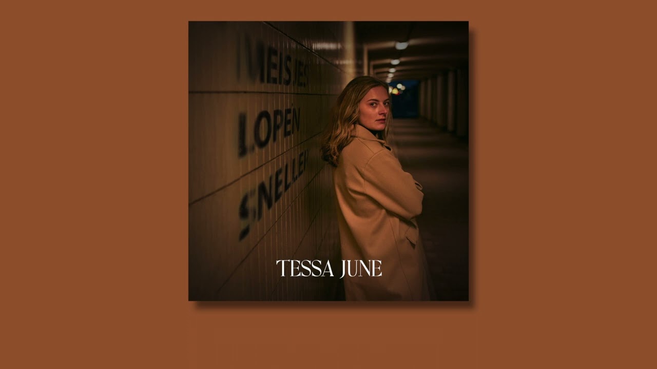 Meisjes Lopen Sneller - Tessa June [LYRIC VIDEO]
