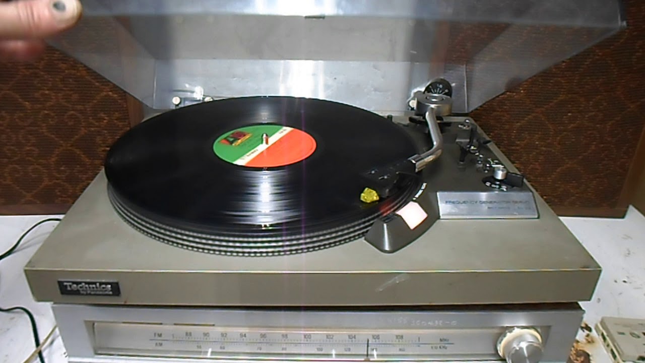 TECHNICS Panasonic SL-23 Frequency Generator Servo Belt Drive Turntable