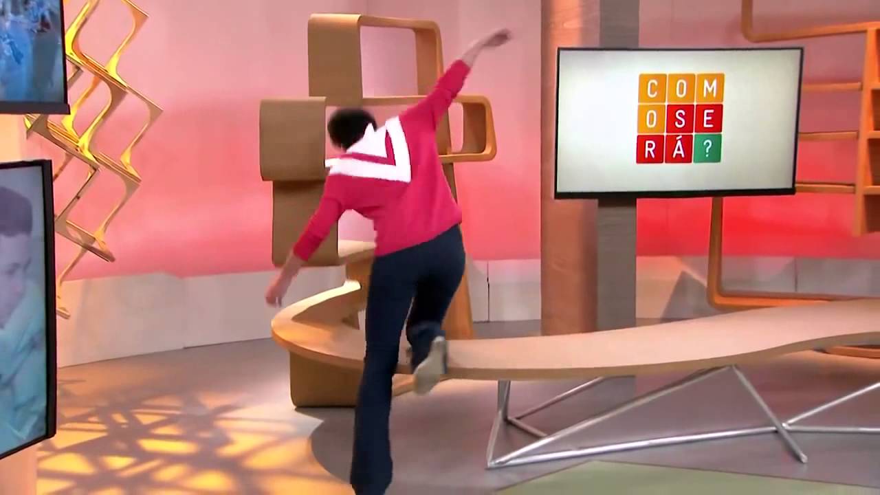 BRAZILIAN TV HOST FALLS LIVE