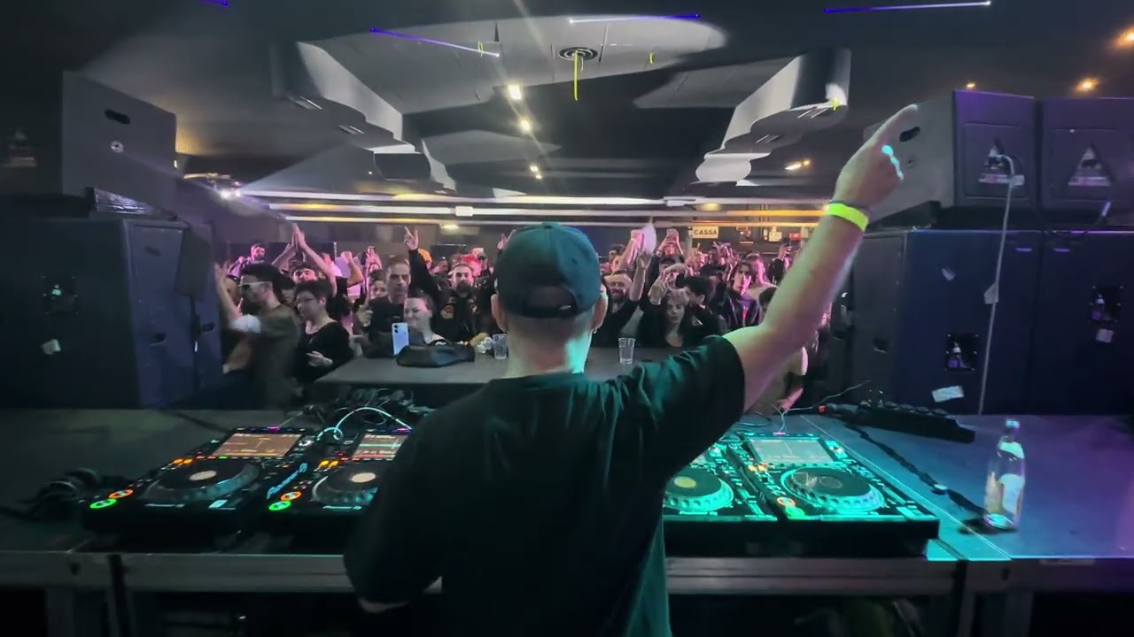 17.01.26 - GENAU w/ BORIS (Berghain - Ostgut Ton / DE) @ Notorius (Torino) - Closing track