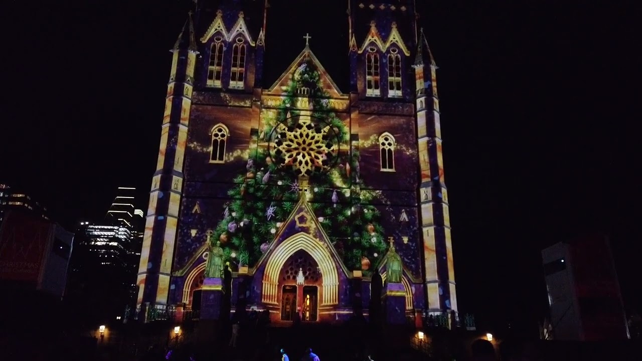 CHRISTMAS LIGHTS AT ST MARY'S CATHEDRAL SYDNEY 2022