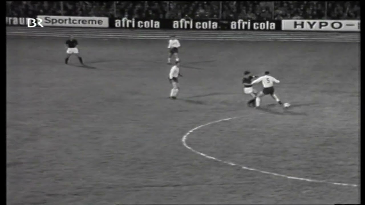 Beckenbauer vs Rivera - CWC 1967/68