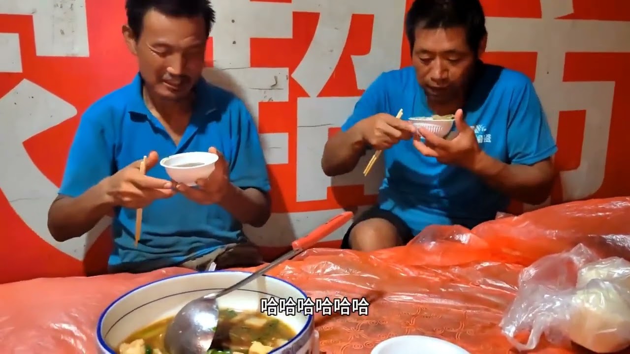 穷日子过惯了，看见肉真的有种情不自禁的感觉。#我的乡村生活 #大口吃肉