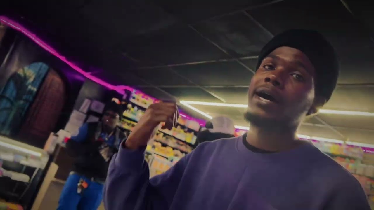 MoRealer - Cold Nights (feat. Kavo Land) [Official Music Video]