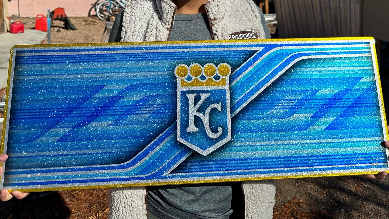 TAPE FADE Tutorial(KC-Royals)candy blues,gold, PATTERNZ over chrome Flake !