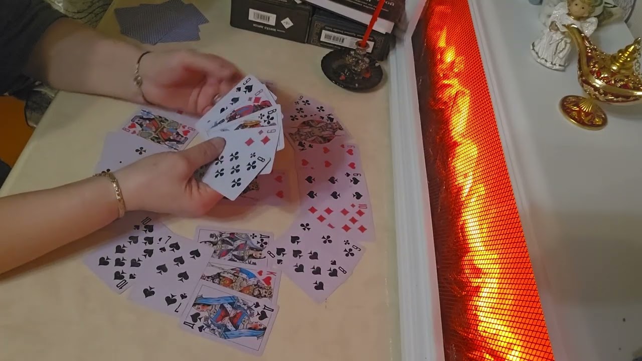 Крестовый король 👑 👑 👑 и его дальнейшие действия #гадание #tarot 