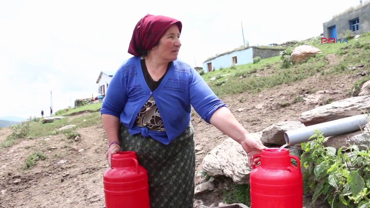 Yaylada gün doğumundan gün batımına kadınların yaşamı