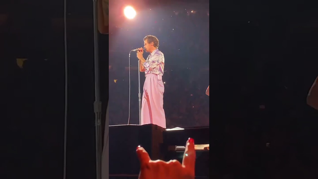 Harry Styles - What Makes You Beautiful | Live from Washington DC | Love On Tour @HarryStyles