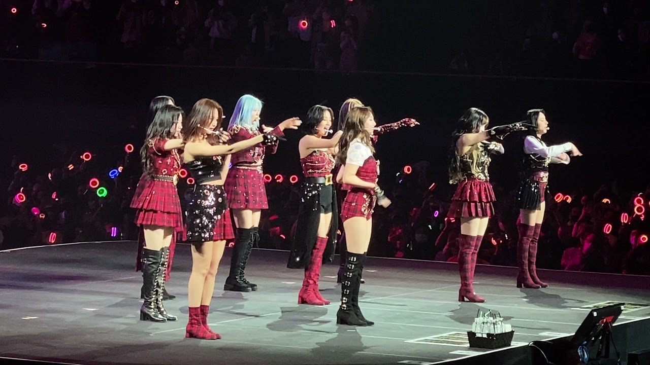 TWICE 4TH World Tour III ~ Fancy ~ Turn It Up ~ Day 1
